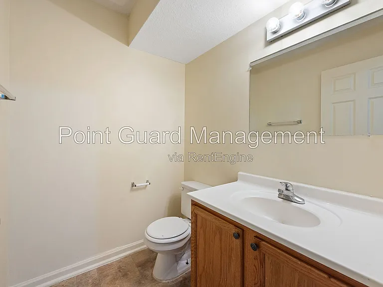 321 W South Ave — Photo 31