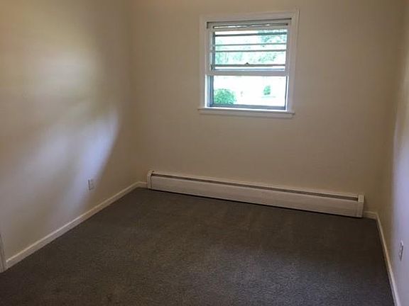 4th image of 59 Mercury Dr