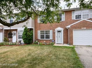 1440 Oxford St, Carol Stream, IL 60188