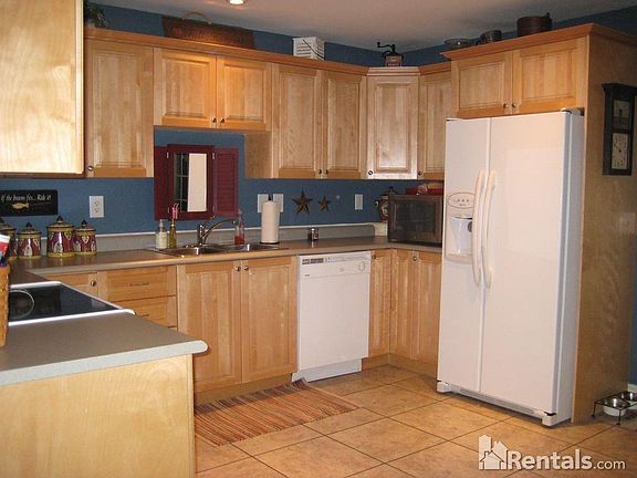 5th image of 14 Chandler Ct
