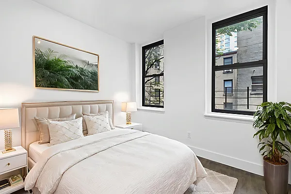 Rented by Mossanen Group | media 16