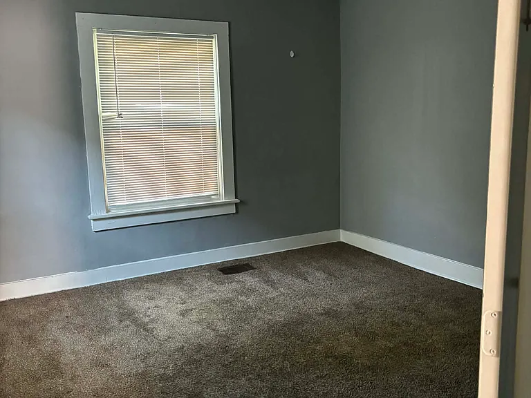 1419 Saint Marys Ave — Photo 3