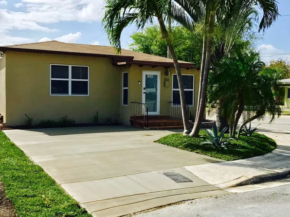 1245 NE 17th Ave, Fort Lauderdale, FL 33304