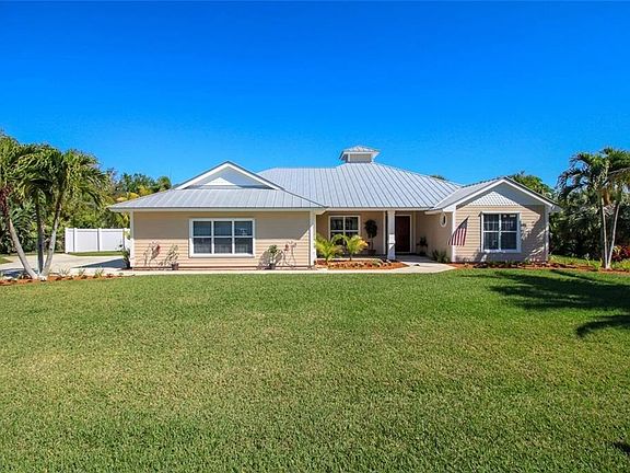 2nd image of 1169 NE Bayside Pl