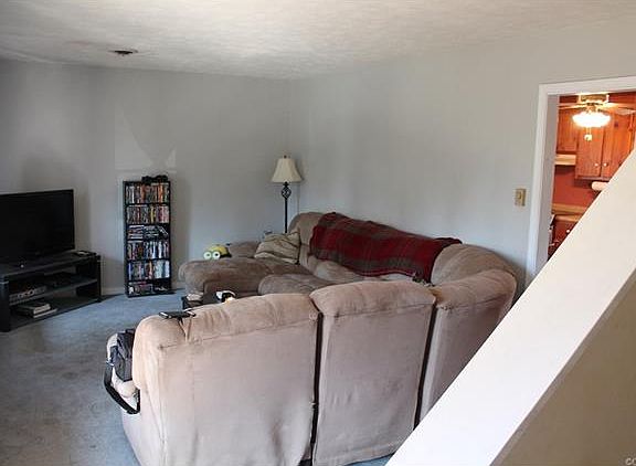 2nd image of 8266 Fieldshire Dr