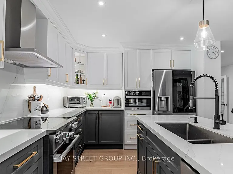 25 Jeremy Dr #ROOM — Photo 8