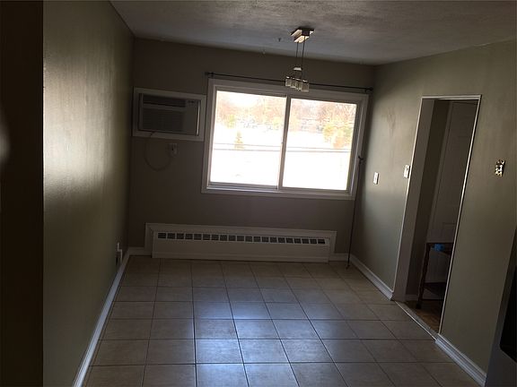 4th image of 1770 E 92nd St