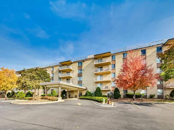 110 W Butterfield Rd APT 307S, Elmhurst, IL 60126