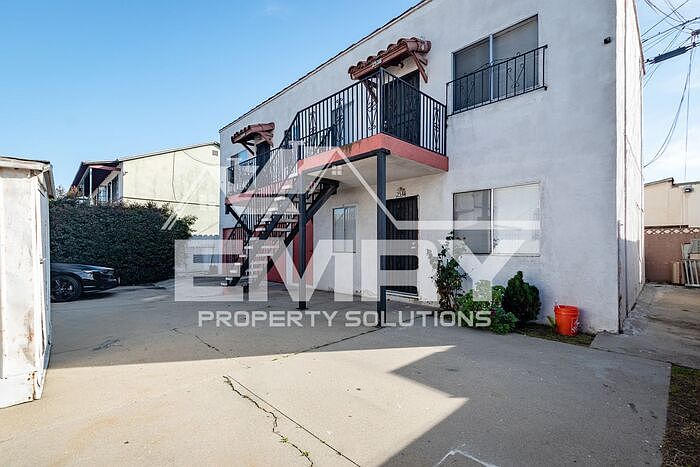 1st image of 2534 Hill St #1