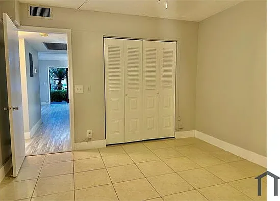 850 SW 133rd Ter — Photo 10