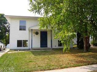 9 Partner Pl, Bloomington, IL 61701