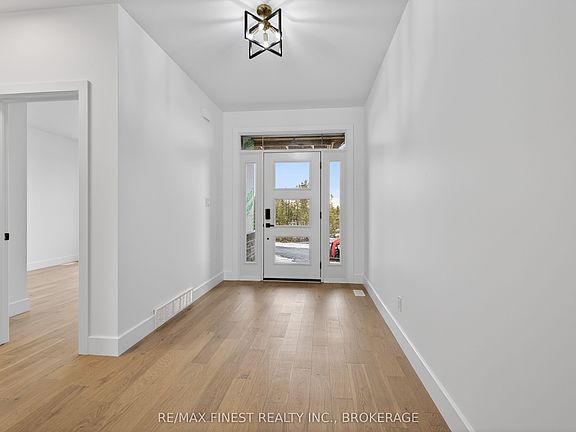 4th image of 1291 Neil Rd