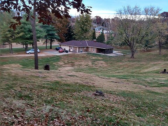 4th image of 1918 Cook Rd