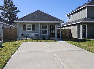 16726 N Marie Village Dr, Conroe, TX 77306