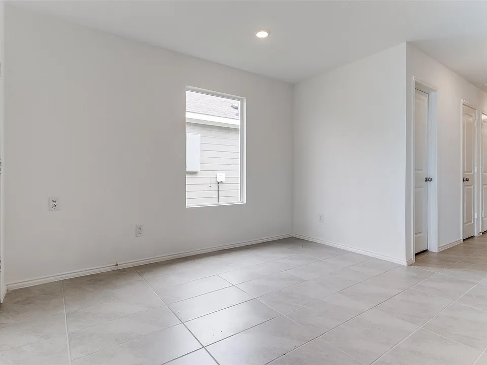119 Sunflower St