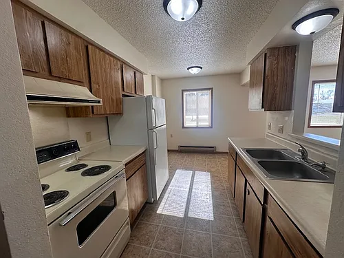 Floor plan 305 Redwood Street