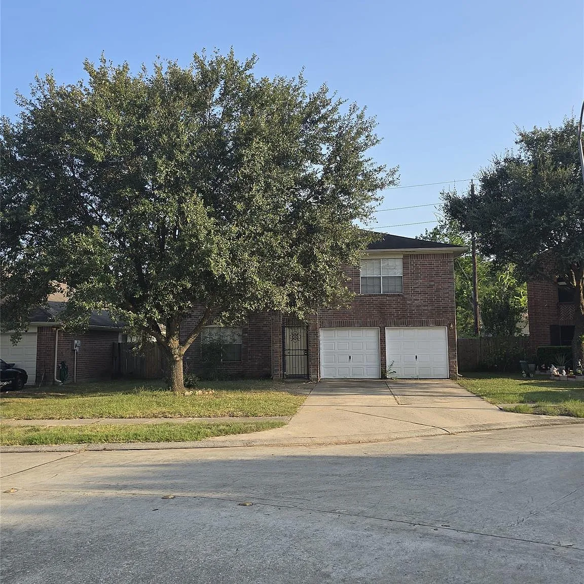 3 bed, 2.5 bath, 2046 sqft, $1,900 — Photo 1