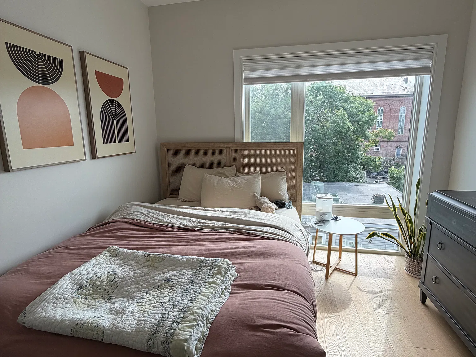 2 bed, 864 sqft, $3,800 — Photo 3
