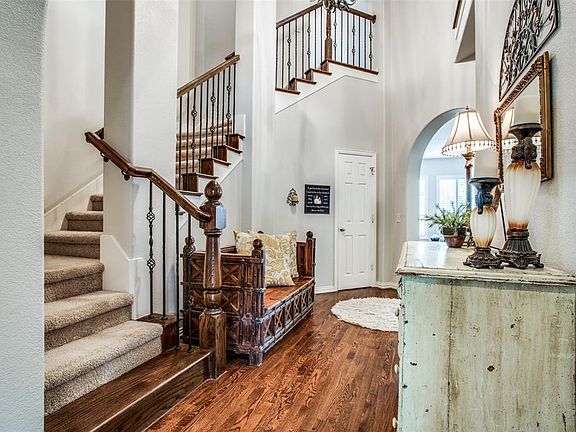 5th image of 8609 Broad Meadow Ln