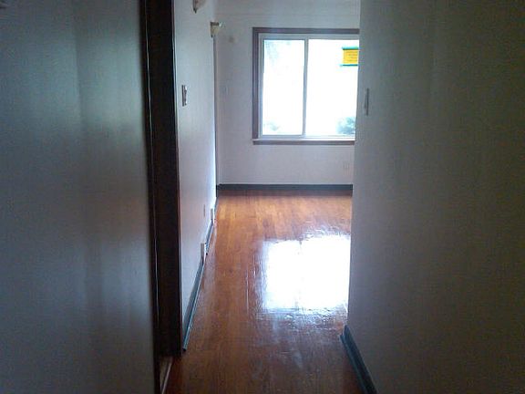 5th image of 19121 Cheshire St