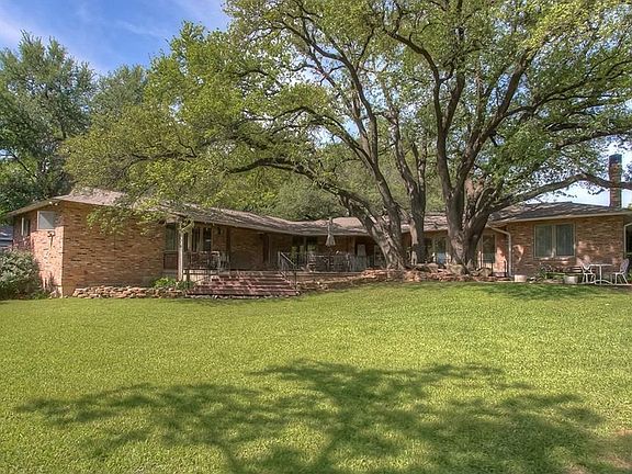4th image of 2629 Simondale Dr