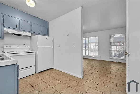 137 59th St N #3 — Photo 7