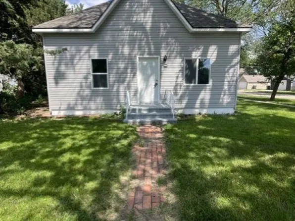 323 S Baltimore Ave, Hastings, NE 68901