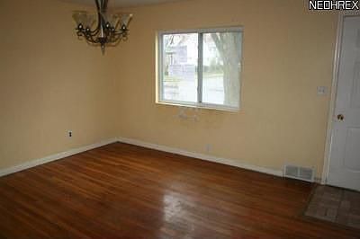 3rd image of 327 E 324th St