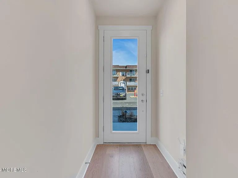 1403 N Kingsley St #210 — Photo 41