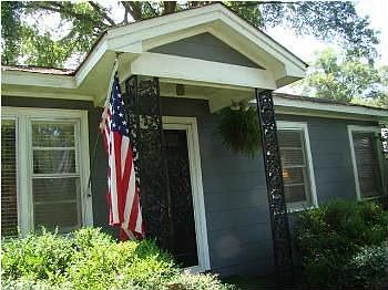 1st image of 18 Brookhaven Dr