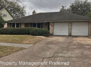 810 E X St, Deer Park, TX 77536