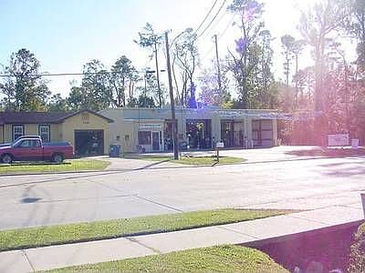 1st image of 3405 Maplewood Dr