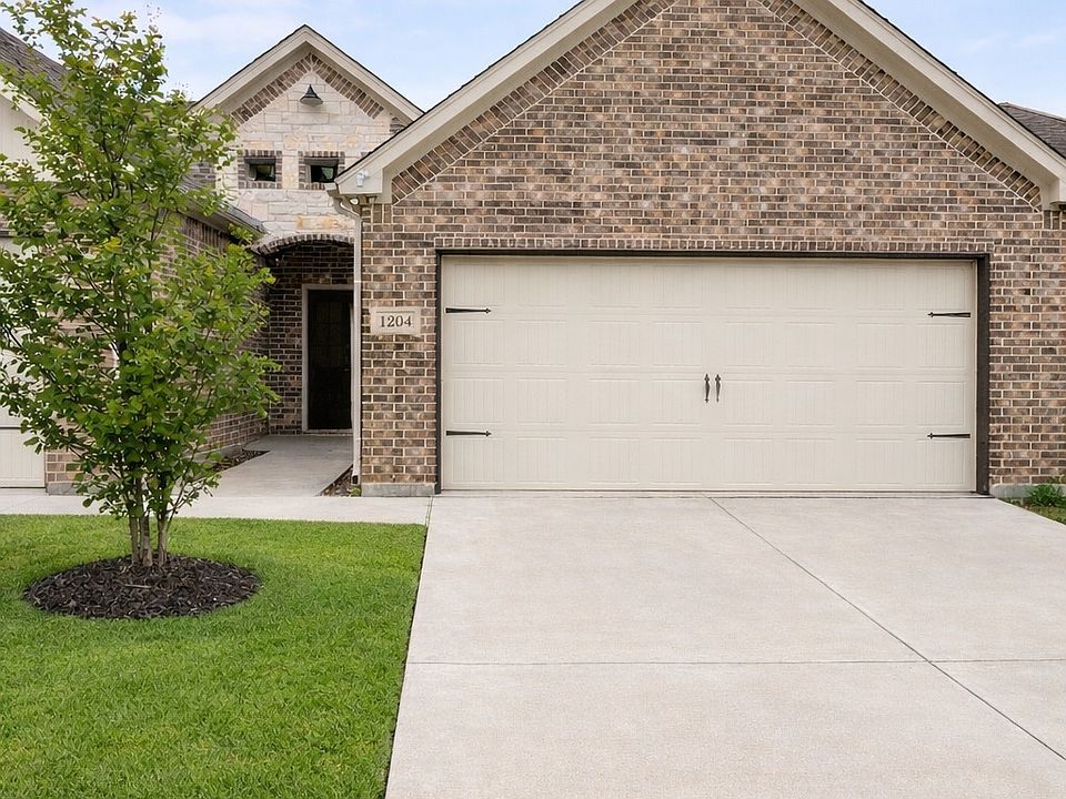 1st image of 1204 Noble Flair Ct