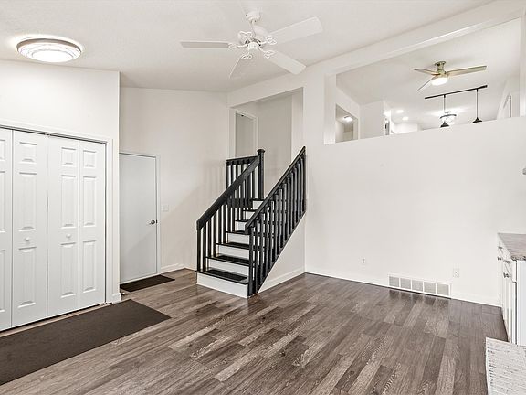 5th image of 5304 Brookview Dr