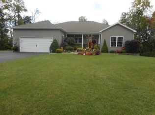 26 Upper Newtown Rd, Mechanicville, NY 12118