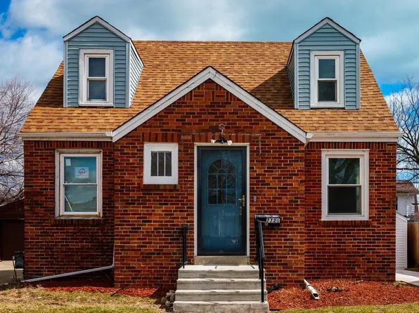 7721 14th AVENUE, Kenosha, WI 53143