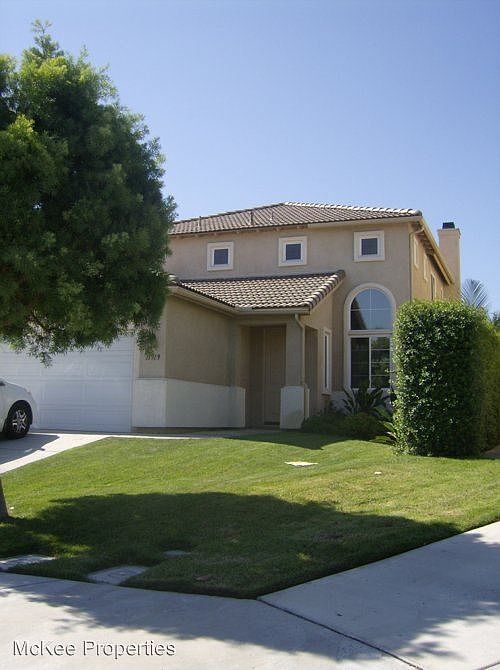 1st image of 11919 Zirbel Ct