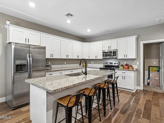 3rd image of 4931 S 11TH Place