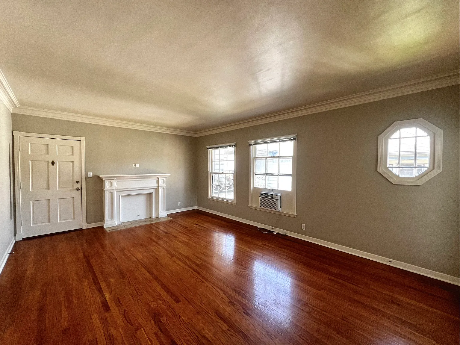 1 bed, 700 sqft, $2,850 — Photo 4