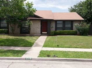 2118 Placid Dr, Carrollton, TX 75007