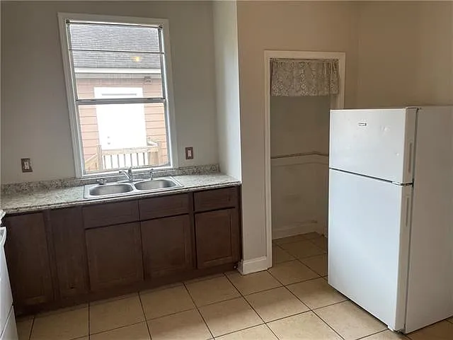 1017 Gordon St — Photo 3
