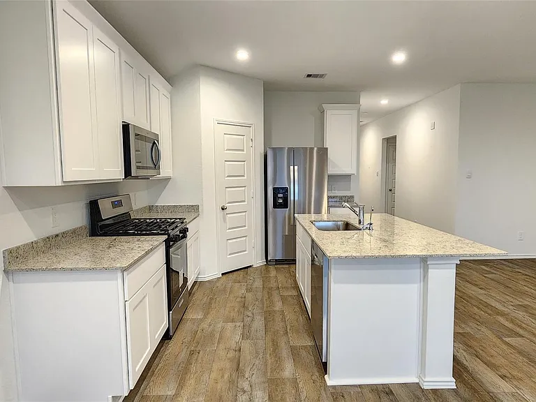 3610 Lanercost Ln — Photo 6