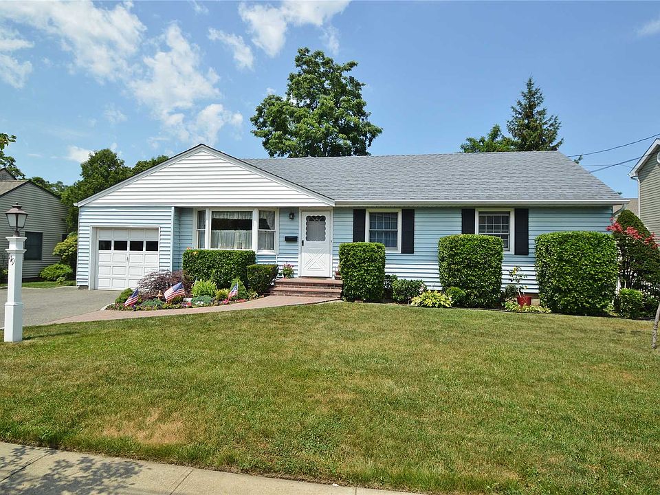 1st image of 119 Primrose Ave