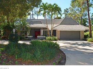 135 Edgemere Way S, Naples, FL 34105