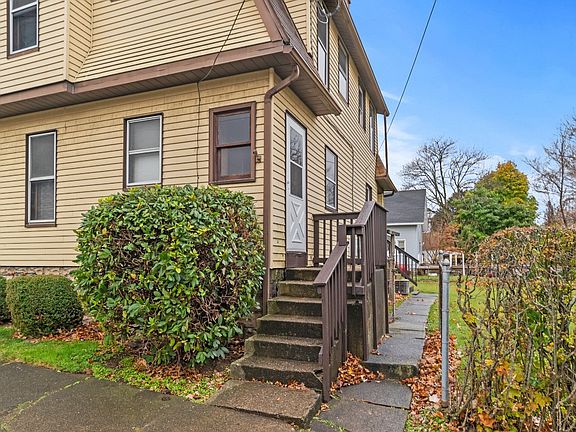 5th image of 1050-1052 E 30th St