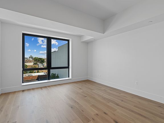 3rd image of 865 Rogers Ave APT 503