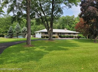 391 Laurel Lake Rd, Bartonsville, PA 18321