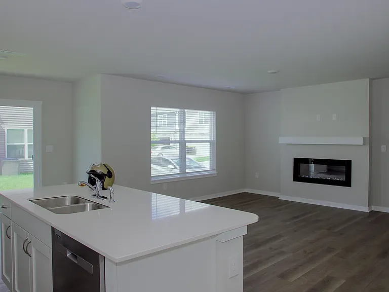303 Ember Dr — Photo 6