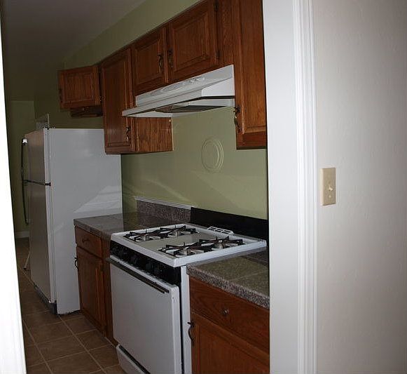 2nd image of 1217 4th St