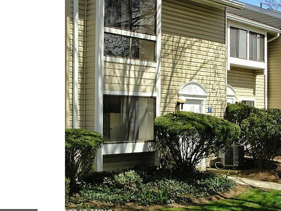 2nd image of 280 Hilltop Ln Unit G
